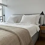 Danes Uzutekis * Κλαϊπέντα