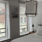 Danes Uzutekis *