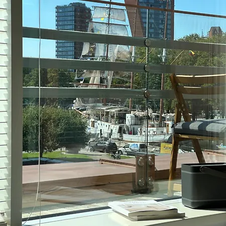 Danes Uzutekis 아파트