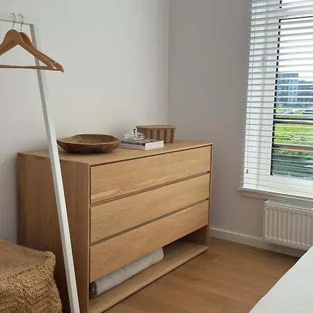 아파트 Danes Uzutekis